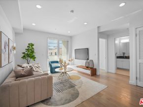 105 S Mariposa Avenue 204, Los Angeles CA 90004