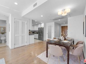 105 S Mariposa Avenue 204, Los Angeles CA 90004