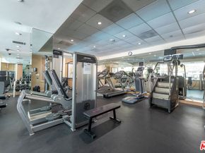 10445 Wilshire Boulevard 1905, Los Angeles CA 90024