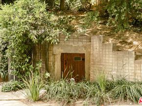 832 Canon Drive, Pasadena CA 91106