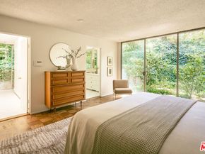 832 Canon Drive, Pasadena CA 91106