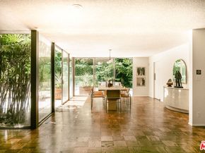 832 Canon Drive, Pasadena CA 91106