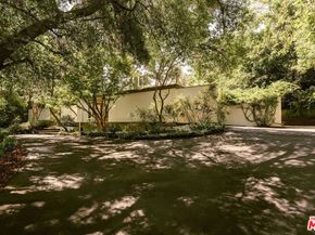 832 Canon Drive, Pasadena CA 91106
