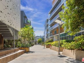 1705 Ocean Avenue 209, Santa Monica CA 90401