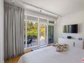 1705 Ocean Avenue 209, Santa Monica CA 90401