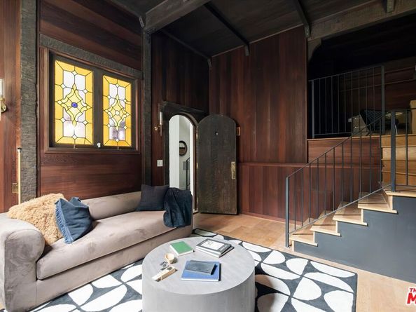 8506 Oak Court, Los Angeles CA 90046