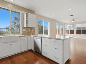 2914 Pearl Place, Carlsbad CA 92009