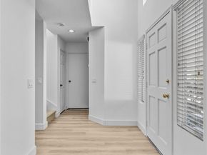 2626 Santa Ana Avenue 2, Costa Mesa CA 92627