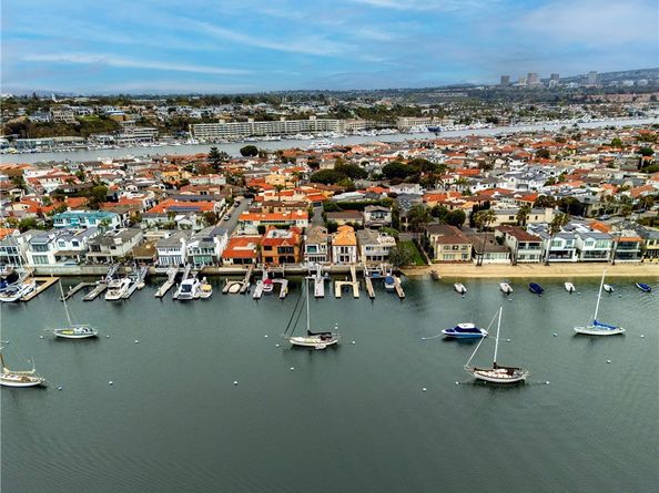 339 Via Lido Soud, Newport Beach CA 92663