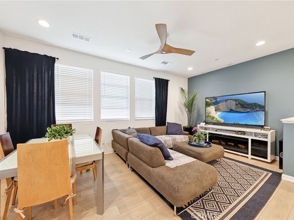 382 Moonflower, Rancho Mission Viejo CA 92694