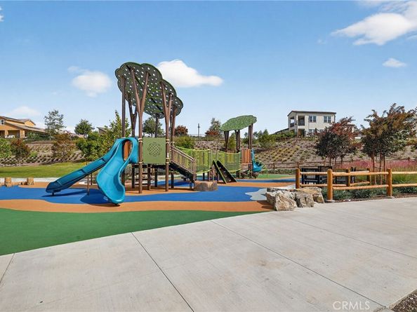 382 Moonflower, Rancho Mission Viejo CA 92694