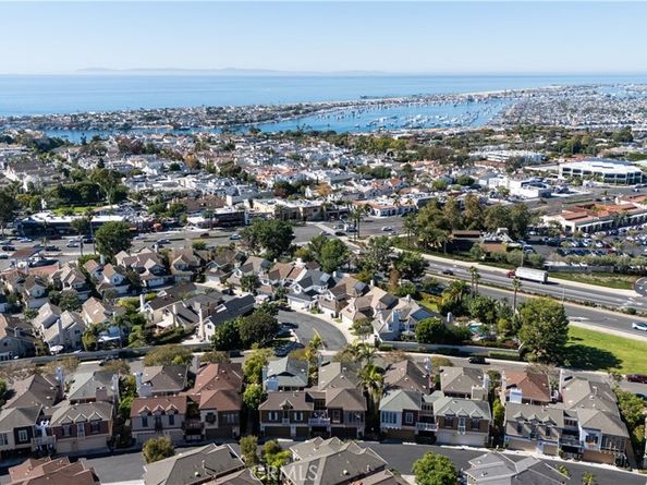 2545 Bungalow Place, Corona Del Mar CA 92625