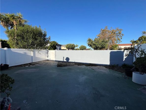 1741 Tustin 10C, Costa Mesa CA 92627