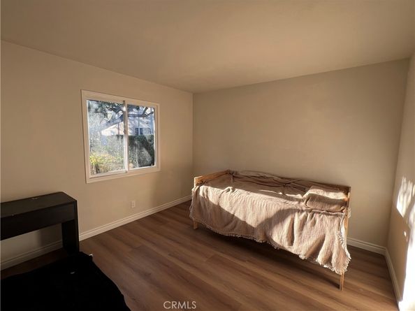 1741 Tustin 10C, Costa Mesa CA 92627