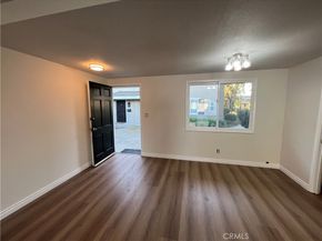 1741 Tustin 10C, Costa Mesa CA 92627