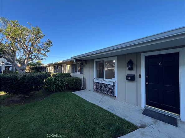 1741 Tustin 10C, Costa Mesa CA 92627