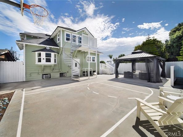 980 Catalina Street, Laguna Beach CA 92651