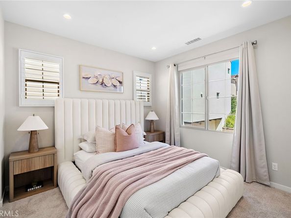 171 Elkhorn, Irvine CA 92618