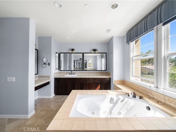 7 Waltham Road, Ladera Ranch CA 92694