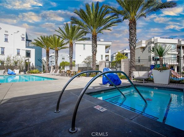 1022 Bridgewater Way, Costa Mesa CA 92627