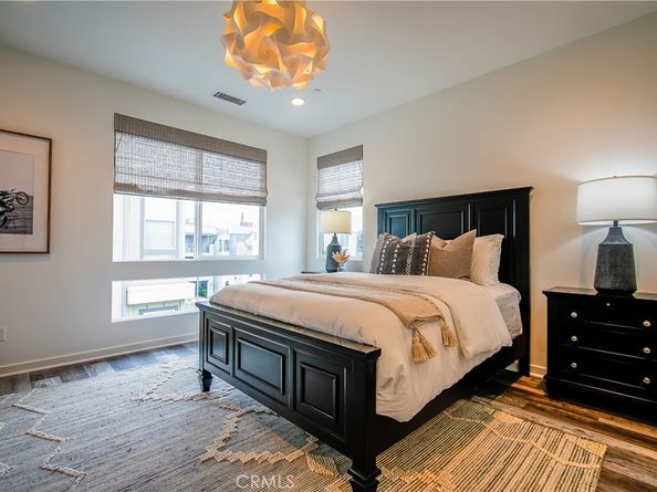 1022 Bridgewater Way, Costa Mesa CA 92627