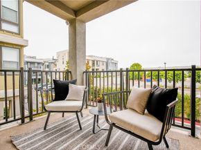 1022 Bridgewater Way, Costa Mesa CA 92627