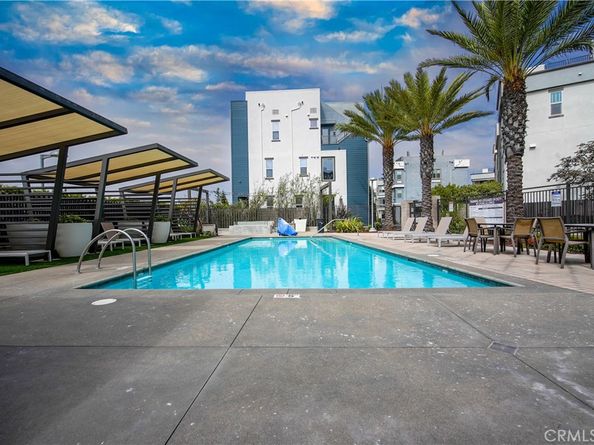 1022 Bridgewater Way, Costa Mesa CA 92627