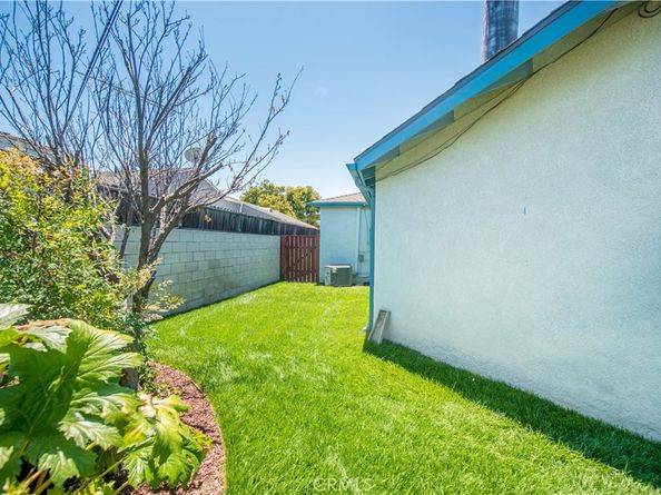 5229 E Walkerton Street, Long Beach CA 90808
