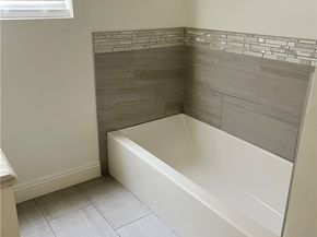 1208 S Cochran Avenue, Los Angeles CA 90019