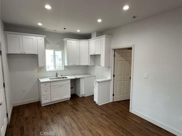 1208 S Cochran Avenue, Los Angeles CA 90019