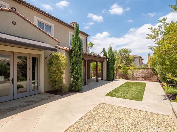 17 Lowland, Irvine CA 92602