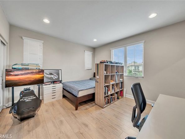 17 Lowland, Irvine CA 92602