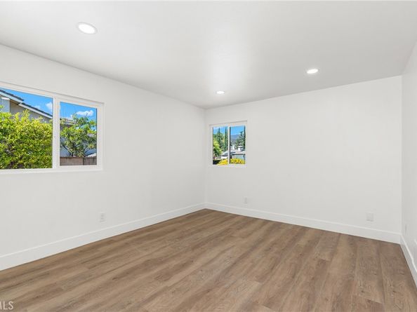 426 E Holyoke Place, Claremont CA 91711