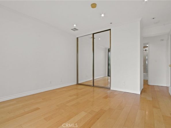 121 S Hope Street 318, Los Angeles CA 90012