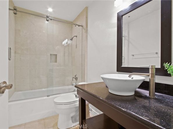 121 S Hope Street 318, Los Angeles CA 90012