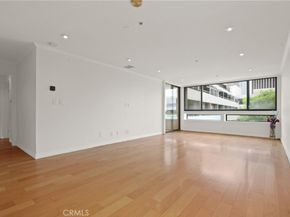 121 S Hope Street 318, Los Angeles CA 90012