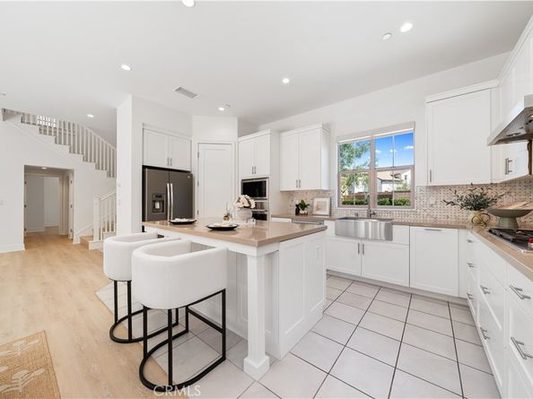 121 Tall Reed, Irvine CA 92618