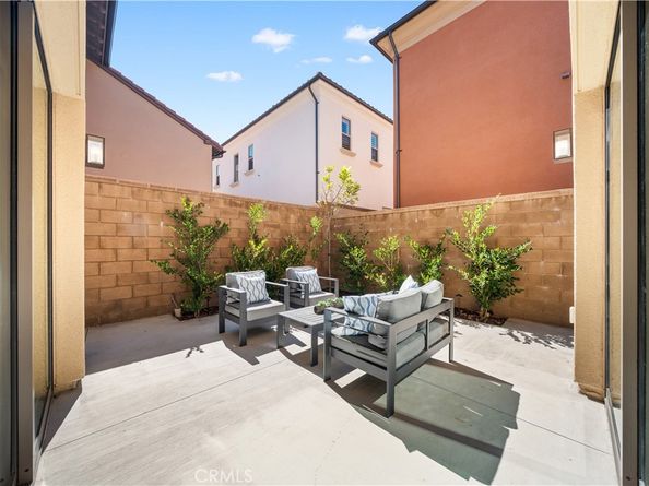 121 Tall Reed, Irvine CA 92618