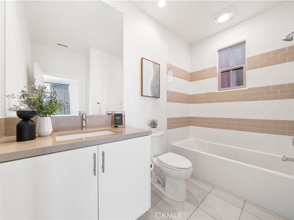 121 Tall Reed, Irvine CA 92618