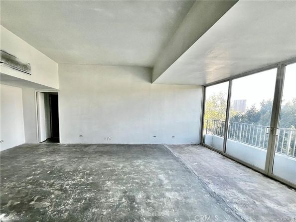 10501 Wilshire, Los Angeles CA 90024