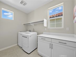 13846 Farmhoue, Chino CA 91710