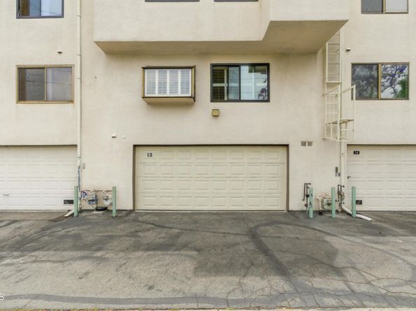 18751 Hatteras Street 13, Tarzana CA 91356