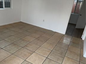 1133 E 76th Place, Los Angeles CA 90001