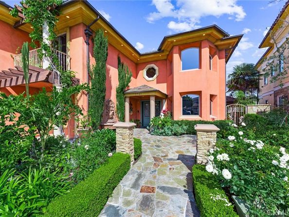 3781 Ragtime Circle, Huntington Beach CA 92649