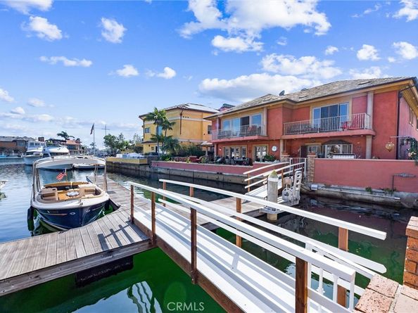 3781 Ragtime Circle, Huntington Beach CA 92649