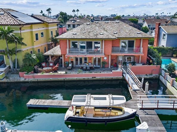 3781 Ragtime Circle, Huntington Beach CA 92649