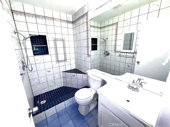 700 W 3rd B107, Santa Ana CA 92701