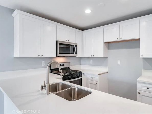 450 E 4th 221, Santa Ana CA 92701