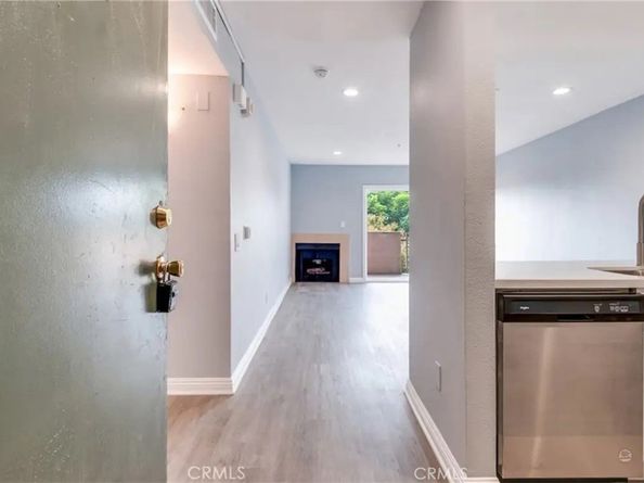 450 E 4th 221, Santa Ana CA 92701