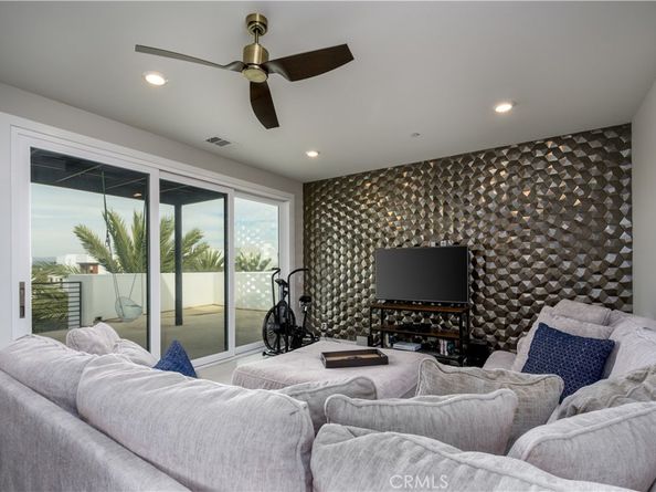 413 Transport, Tustin CA 92782